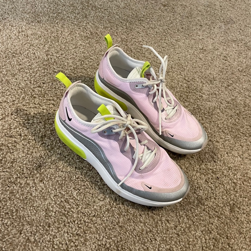 Pink Nike Air Max - Picture 2 of 6